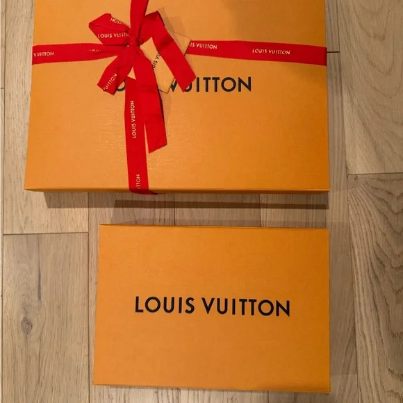 Brand New, in Box. Never opened. Rare piece. Out of stock.